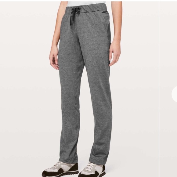 lululemon athletica Pants - {Sz4} Lululemon On the Fly Pants